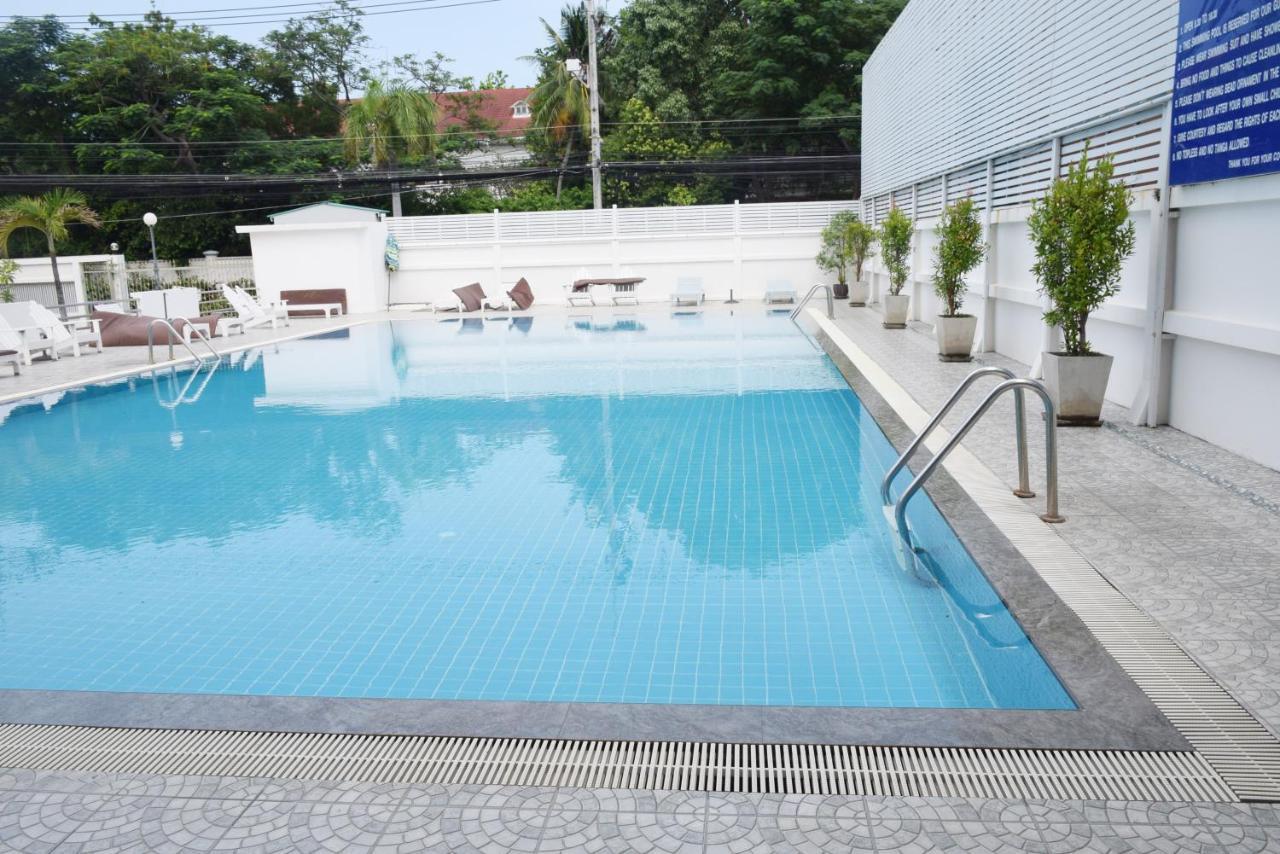 Puangpen Villa Hotel HHQ Buitenkant foto