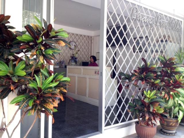 Puangpen Villa Hotel HHQ Buitenkant foto