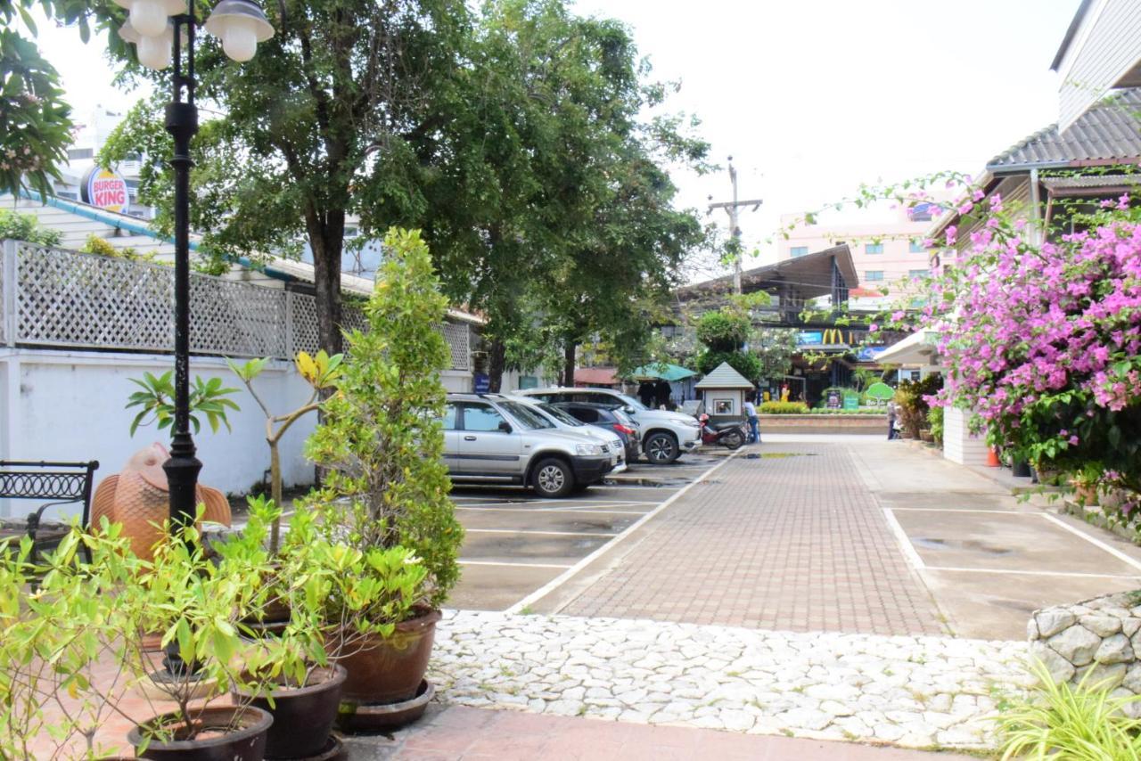 Puangpen Villa Hotel HHQ Buitenkant foto