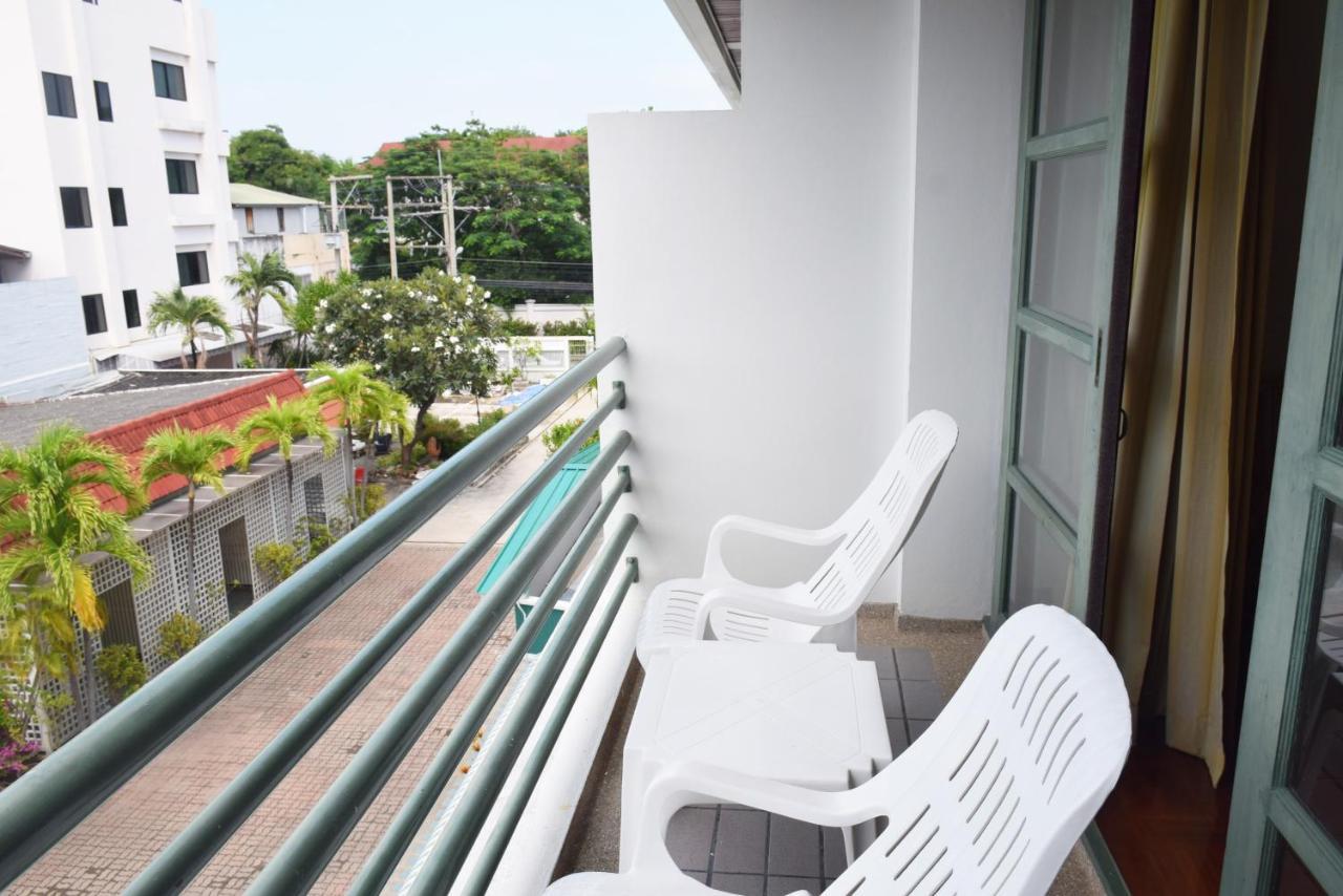 Puangpen Villa Hotel HHQ Buitenkant foto