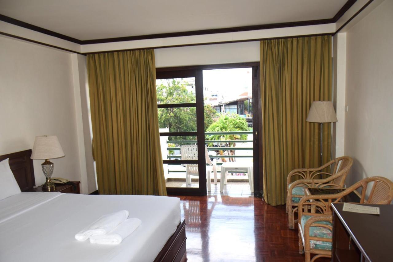 Puangpen Villa Hotel HHQ Buitenkant foto